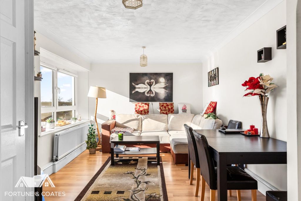 Property photo 2 of 15 Joynersfield_10.Jpg