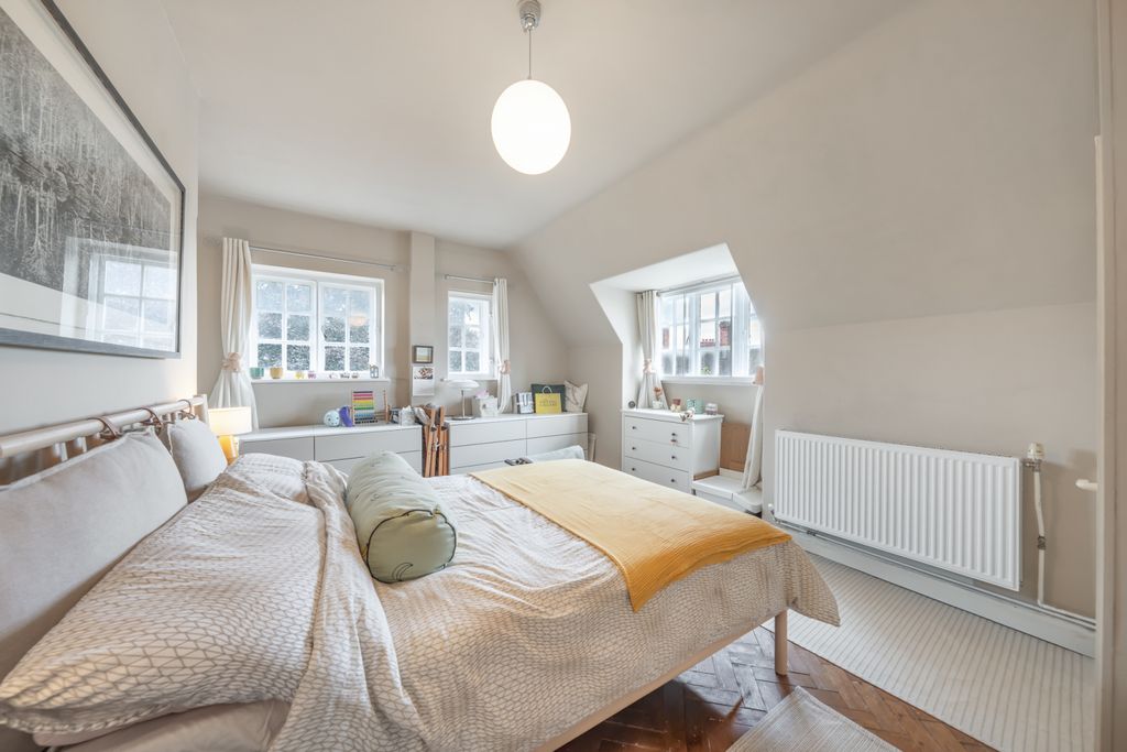 Property photo 2 of 14 Picture No. 11