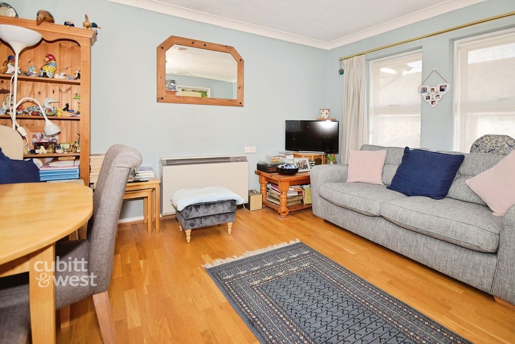 Property photo 2 of 10 B33574d3-Dsc_4234