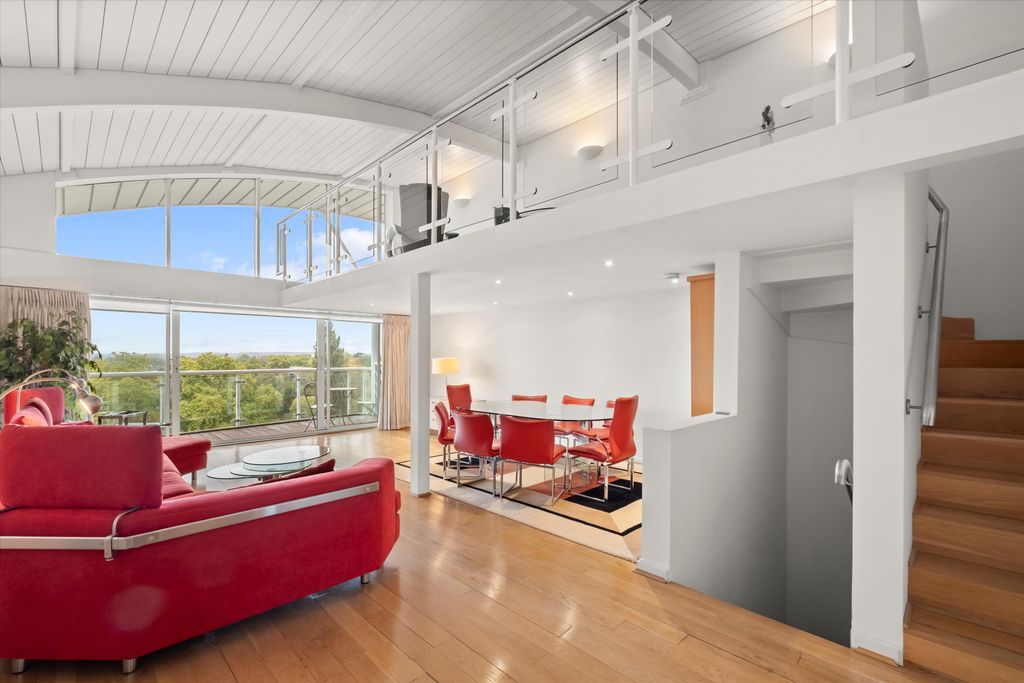 Property photo 1 of 15 Image