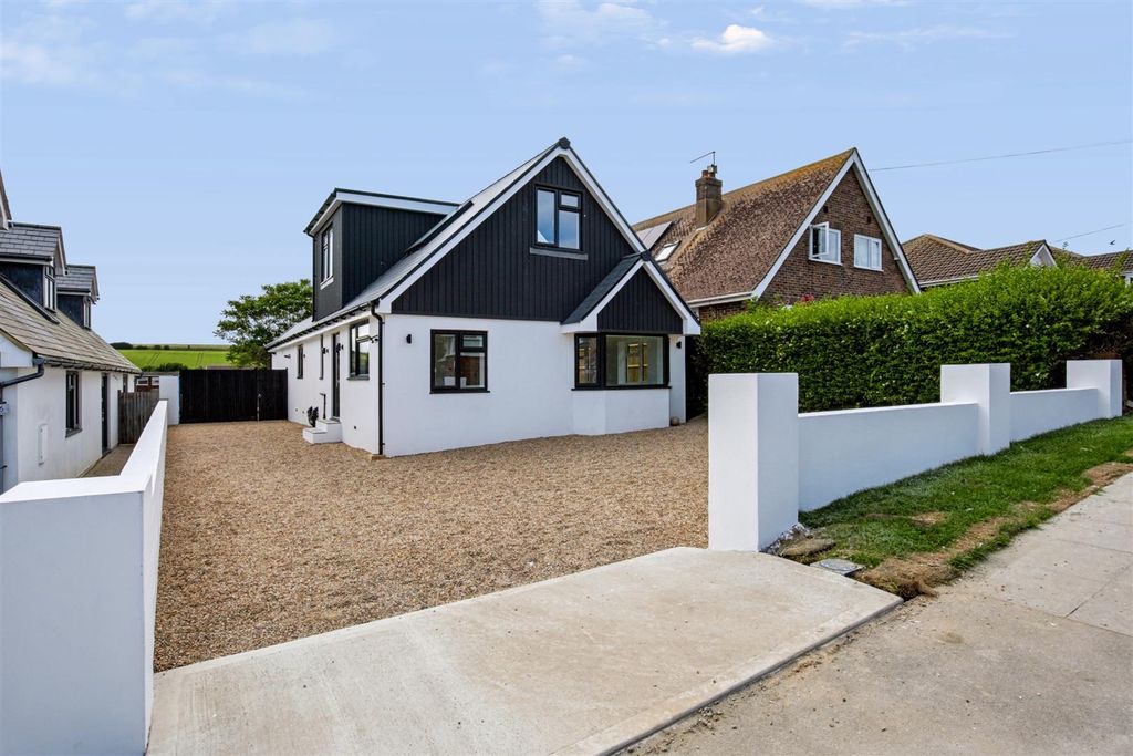 Property photo 1 of 19 The Ridgway Woodingdean-94-01.Jpg