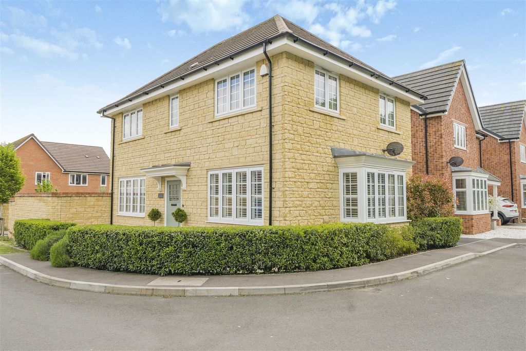 Property photo 1 of 29 62-681Cdc86B1844-1289787-Arw-62.Jpg