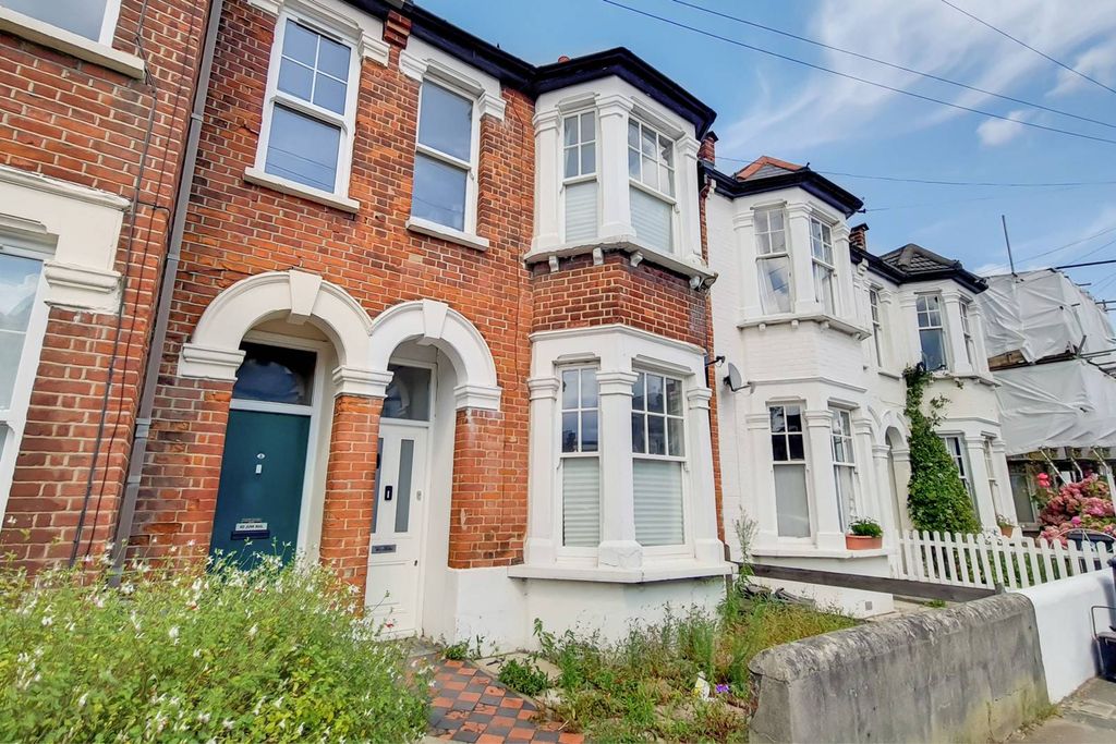 Property photo 1 of 19