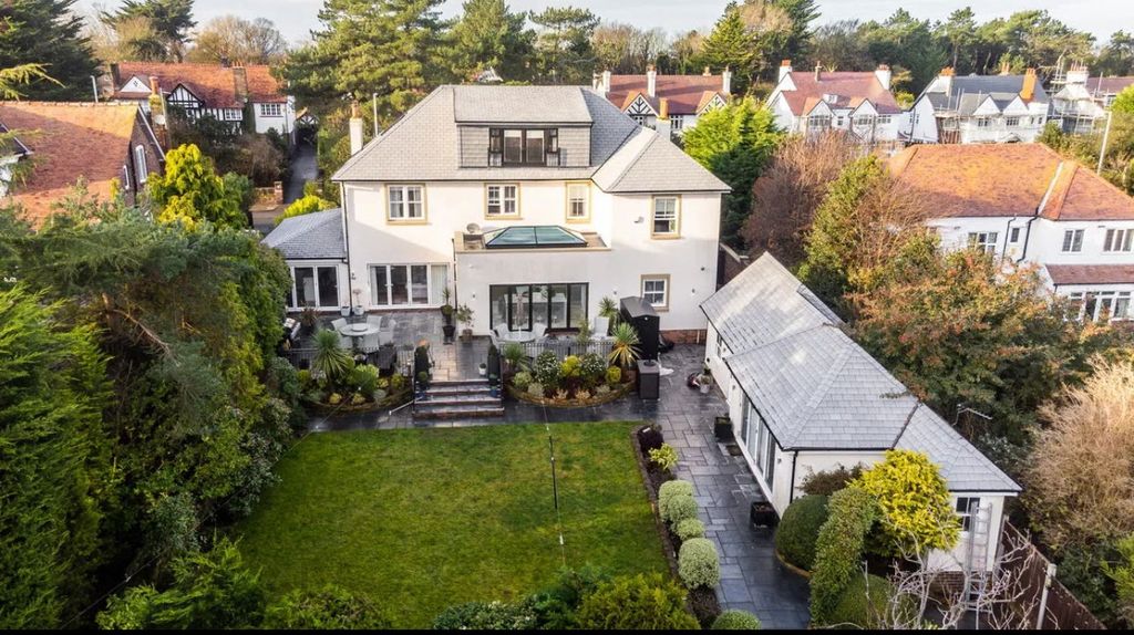 Property photo 2 of 2