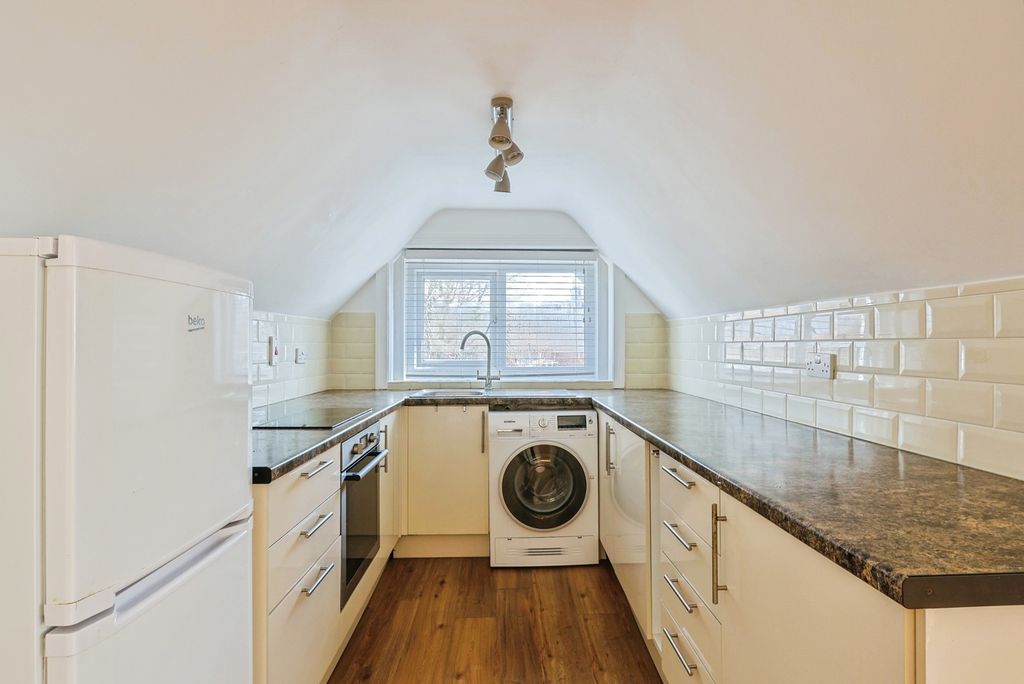 Property photo 2 of 19 Pbox-Img.Jpg