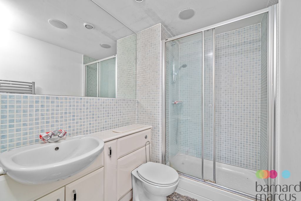 Property photo 3 of 5