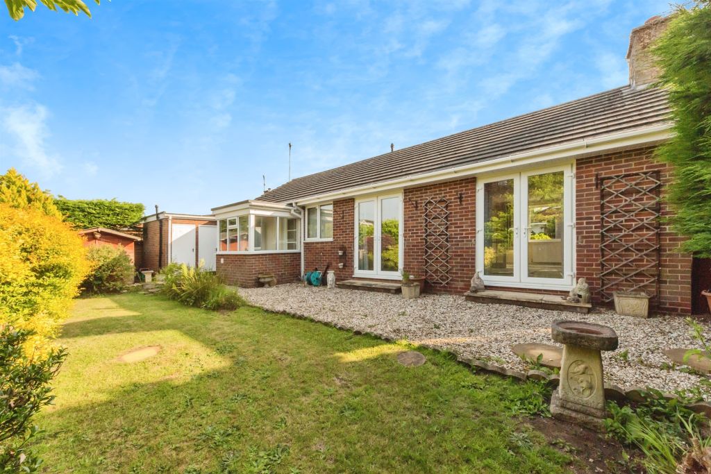 Property photo 3 of 17