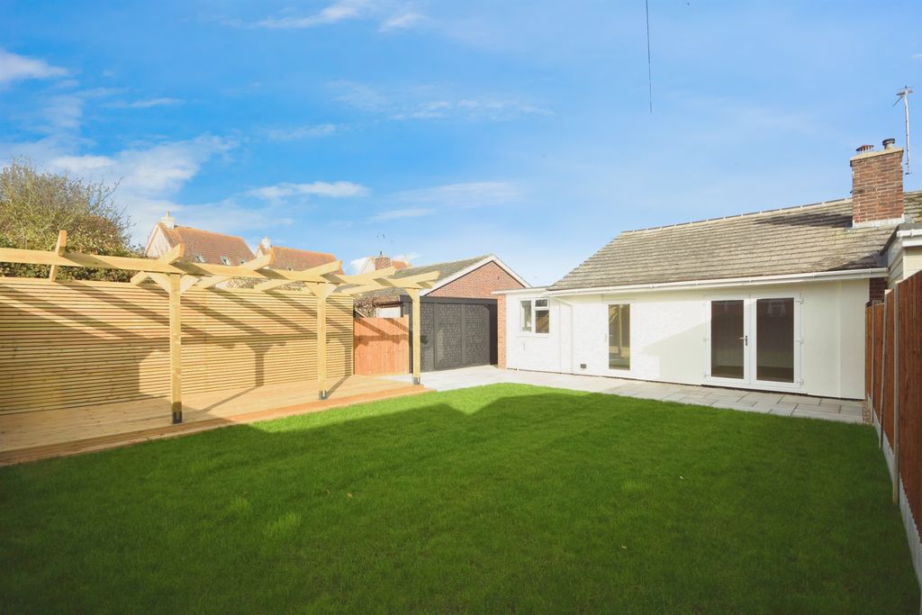 Property photo 3 of 22