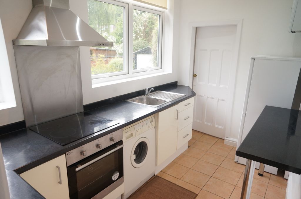 Property photo 2 of 6