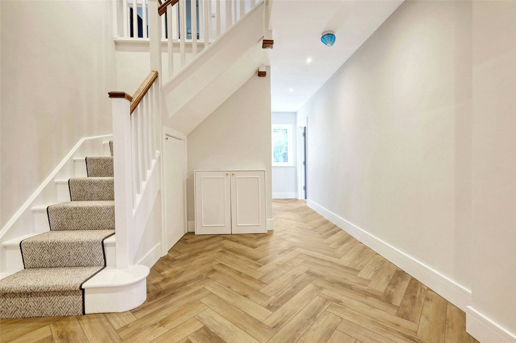 Property photo 1 of 13 Example Entrance