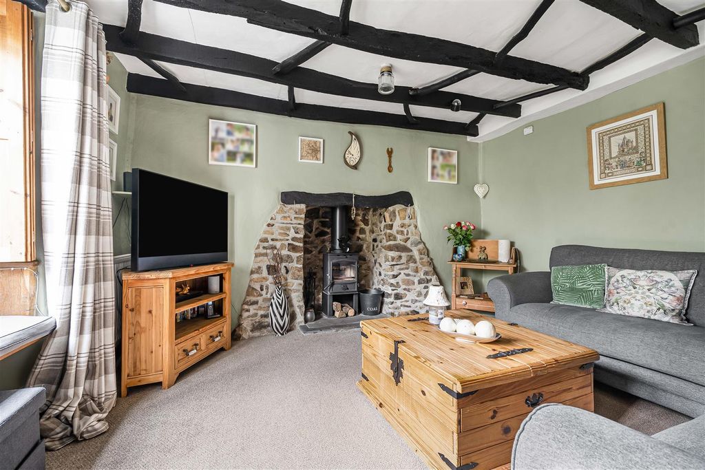Property photo 3 of 36