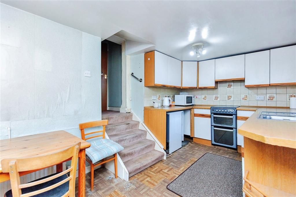 Property photo 3 of 19