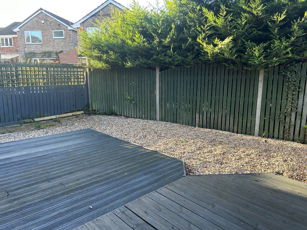 Property photo 3 of 12 Garden