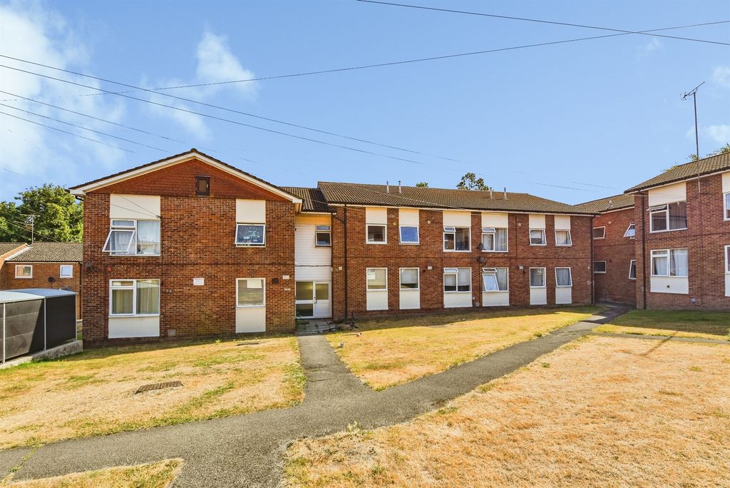 Property photo 1 of 13