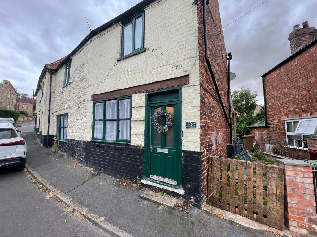 Property photo 1 of 6