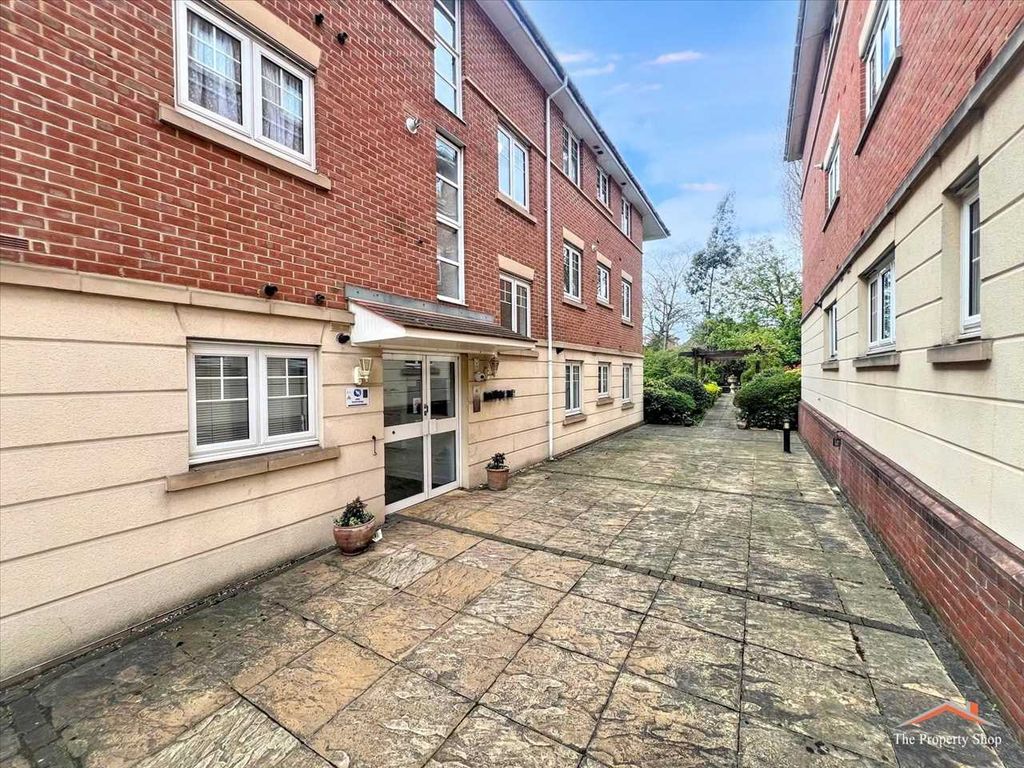 Property photo 2 of 15