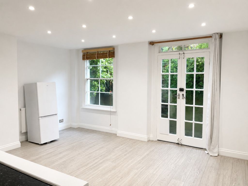 Property photo 2 of 6 5248911