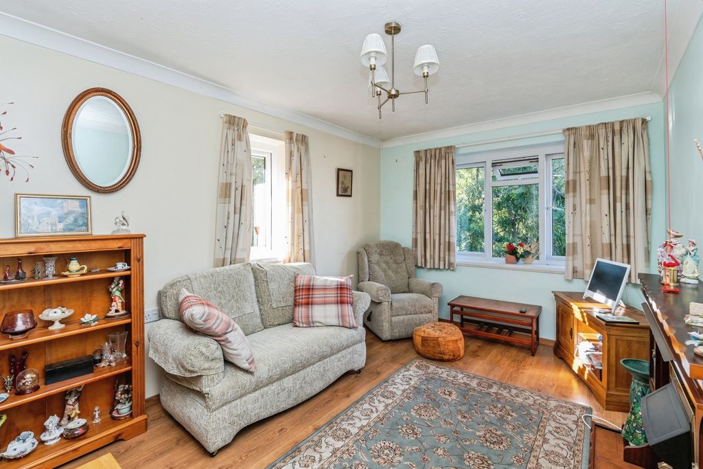 Property photo 3 of 14 Pbox-Img.Jpg