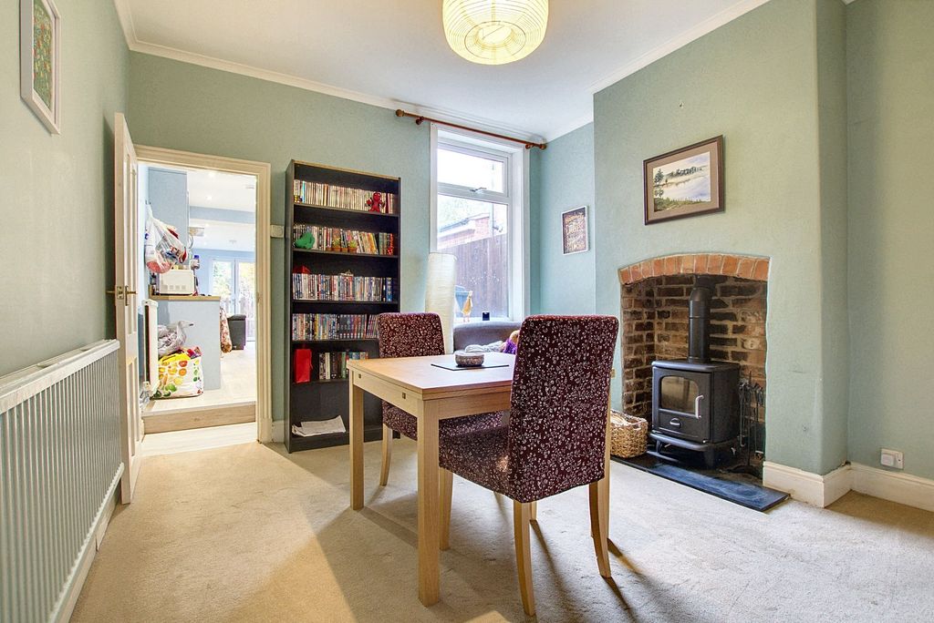 Property photo 2 of 23