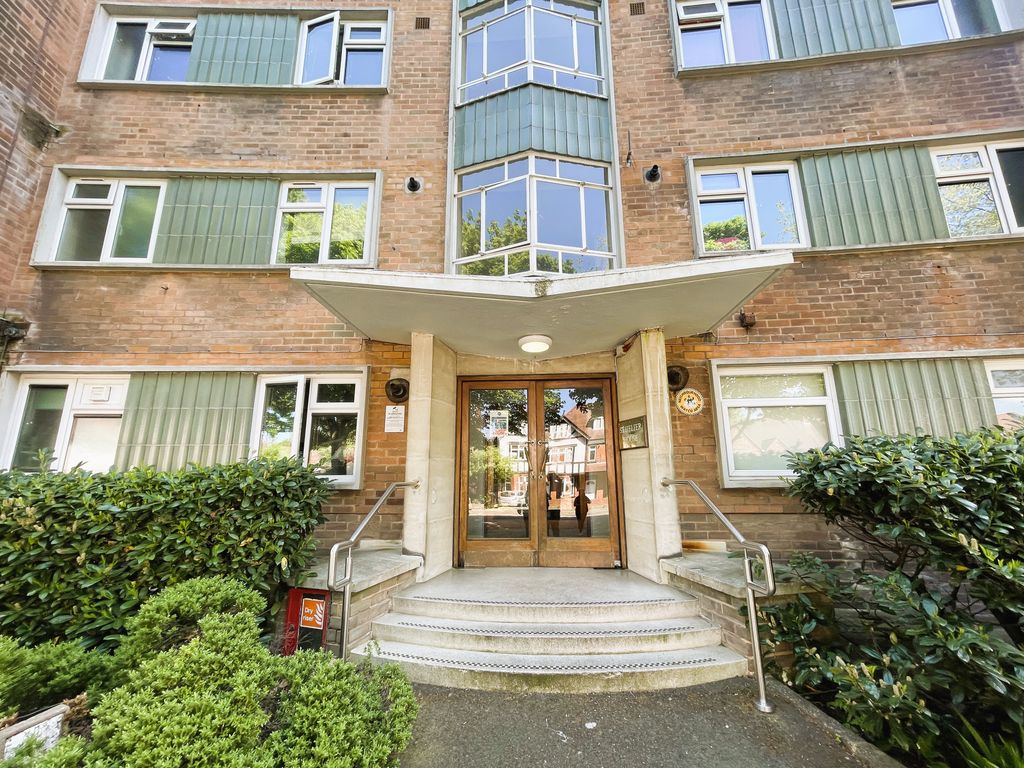Property photo 2 of 19