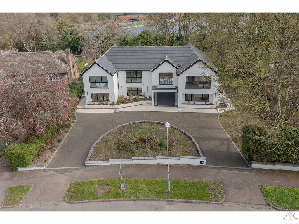 Property photo 1 of 43