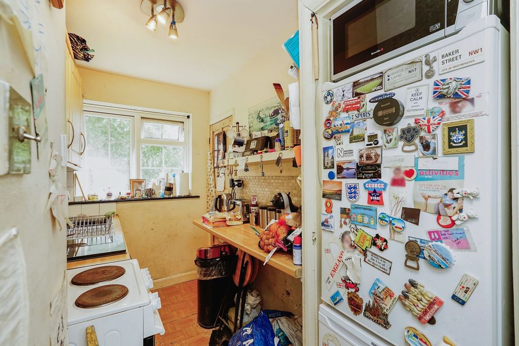 Property photo 3 of 15