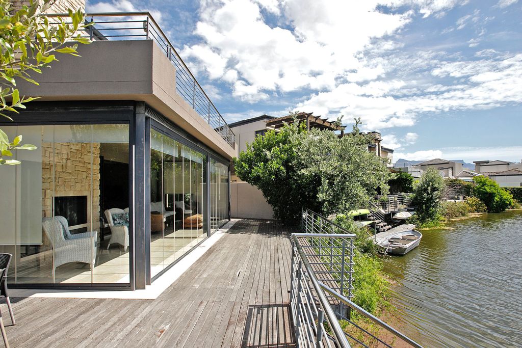 Property photo 1 of 57 1TV1684937