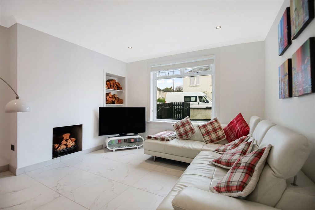 Property photo 2 of 21 Picture No. 03