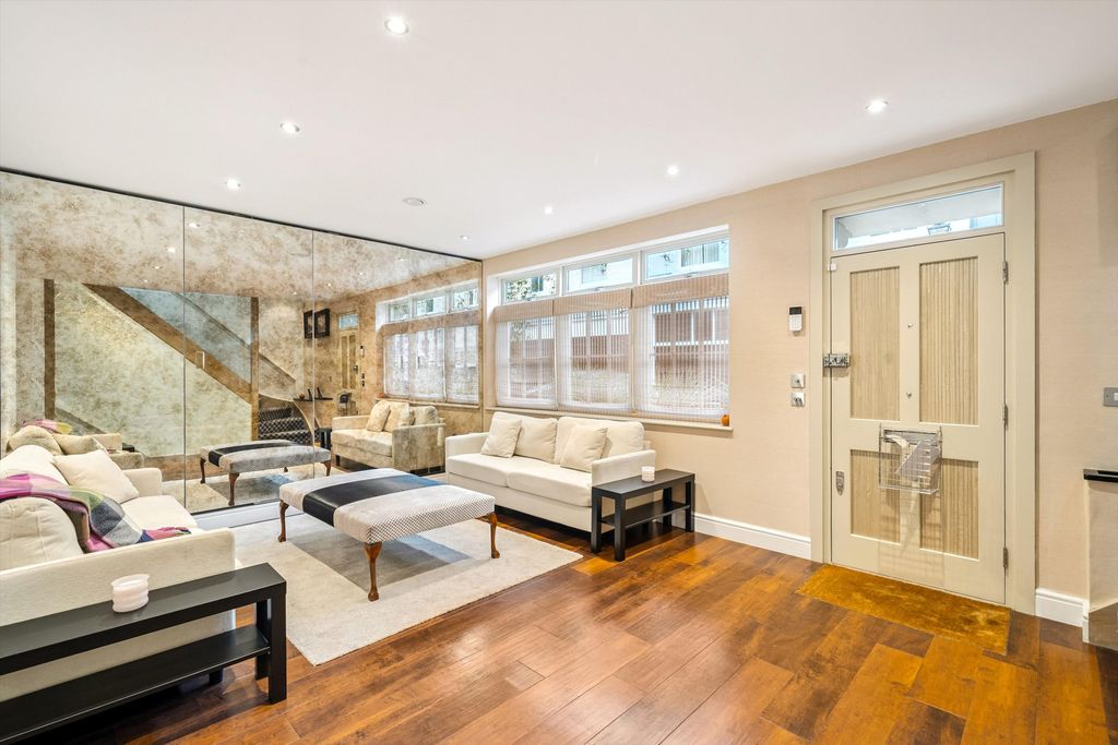 Property photo 2 of 22 Image