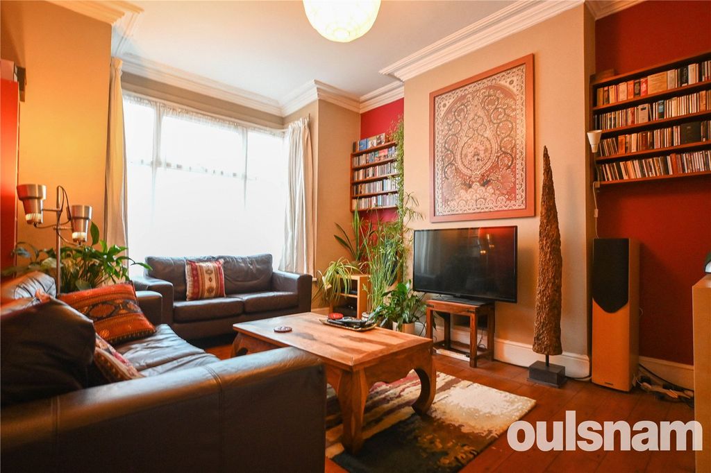 Property photo 2 of 27 Picture No. 19