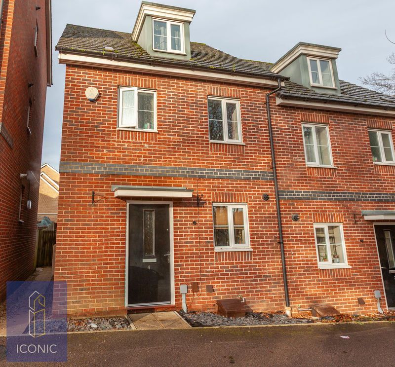 Property photo 1 of 11 Photo 12