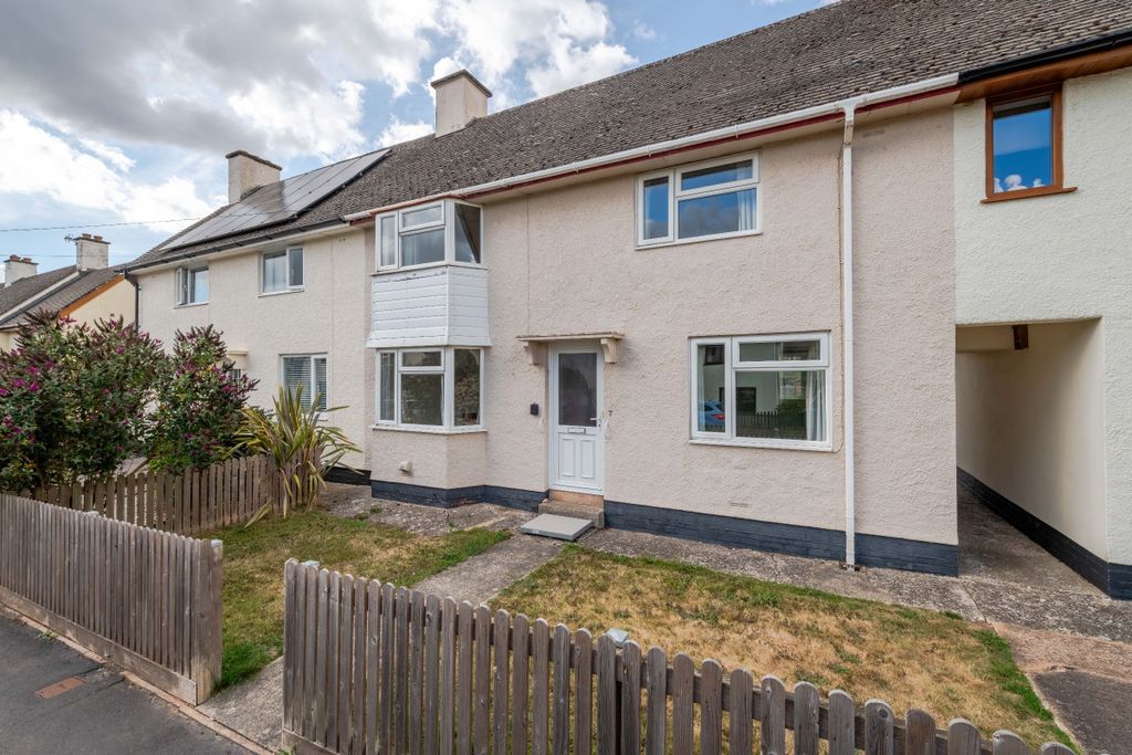 Property photo 2 of 17