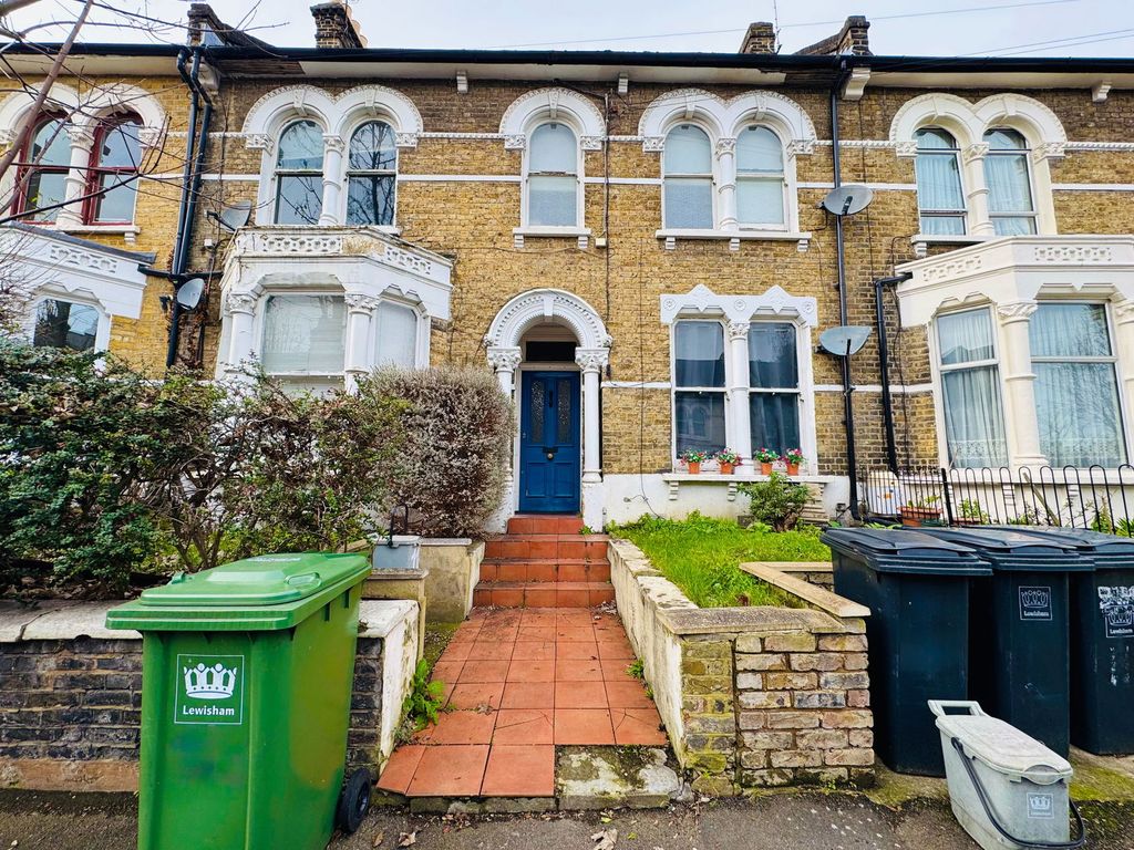 Property photo 1 of 8