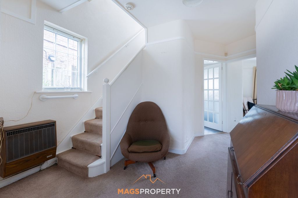 Property photo 3 of 24