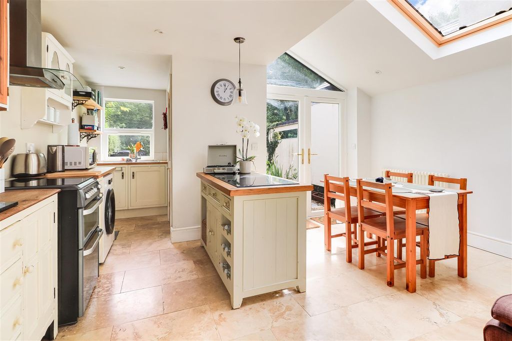 Property photo 2 of 15 Img (4).Jpg