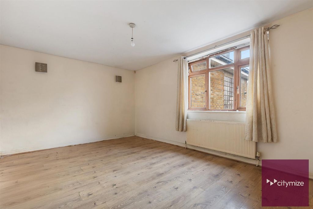 Property photo 2 of 13 Reception Room