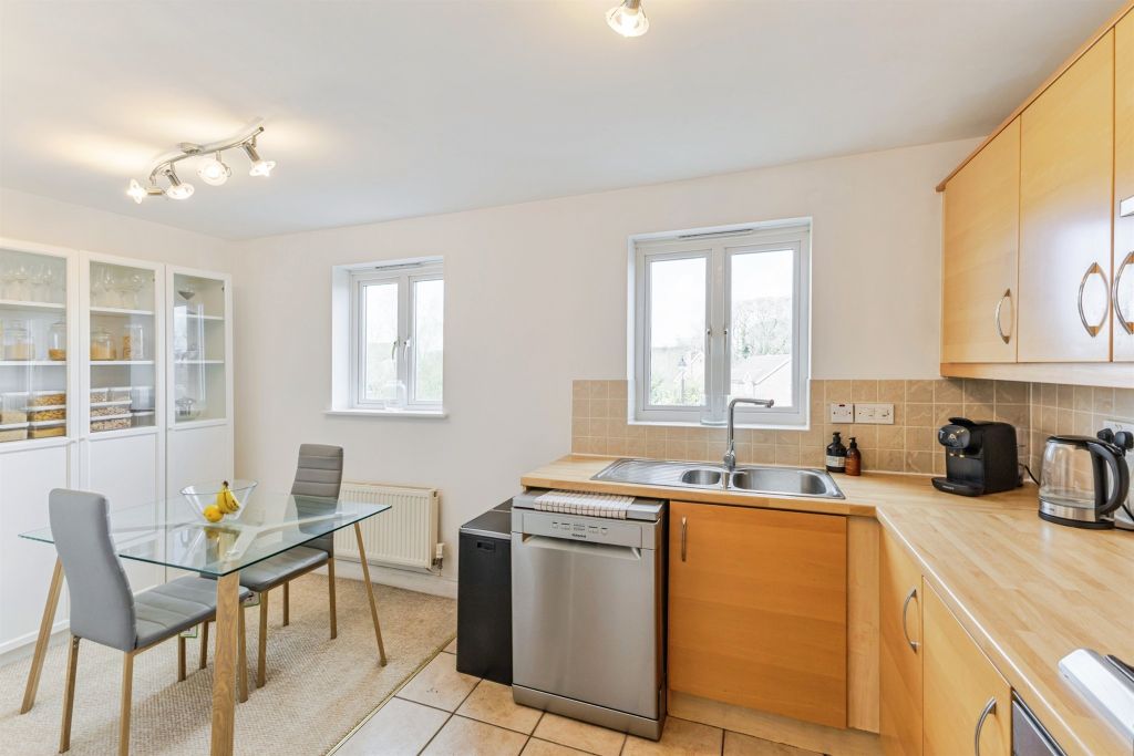 Property photo 3 of 22