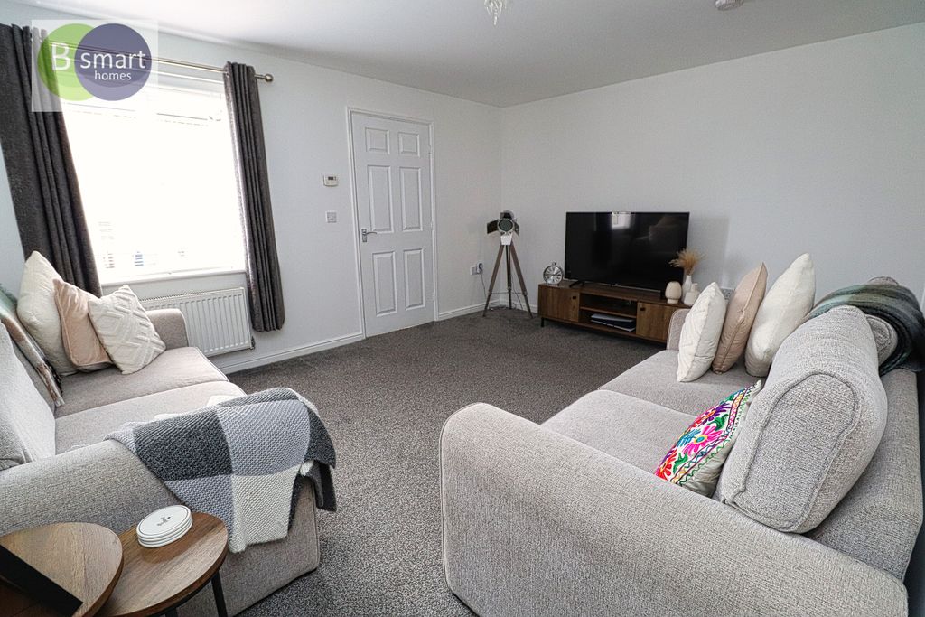 Property photo 2 of 16 Img_2578