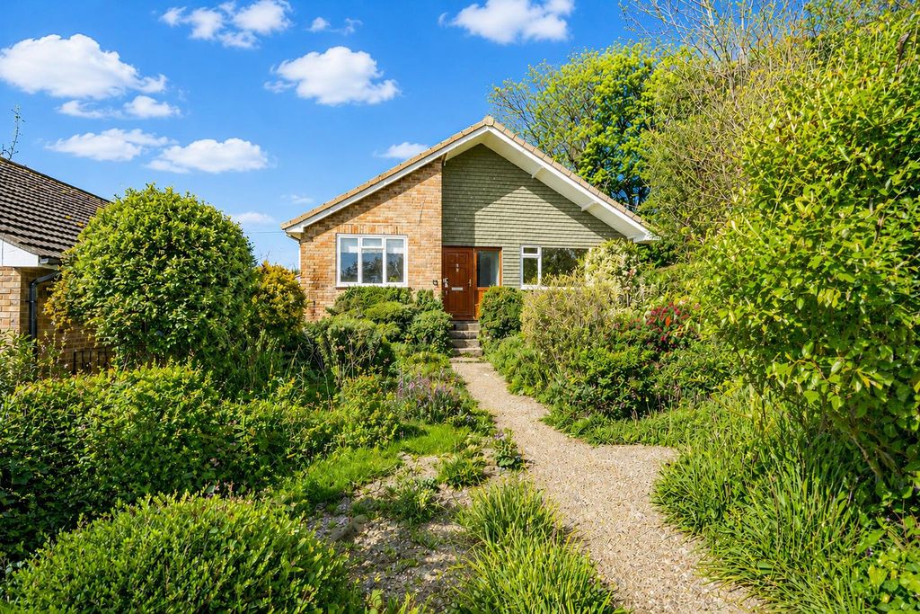 Property photo 1 of 18 5F952c0c-0453-48De-Bf7c-Df090A11Fea8.Png