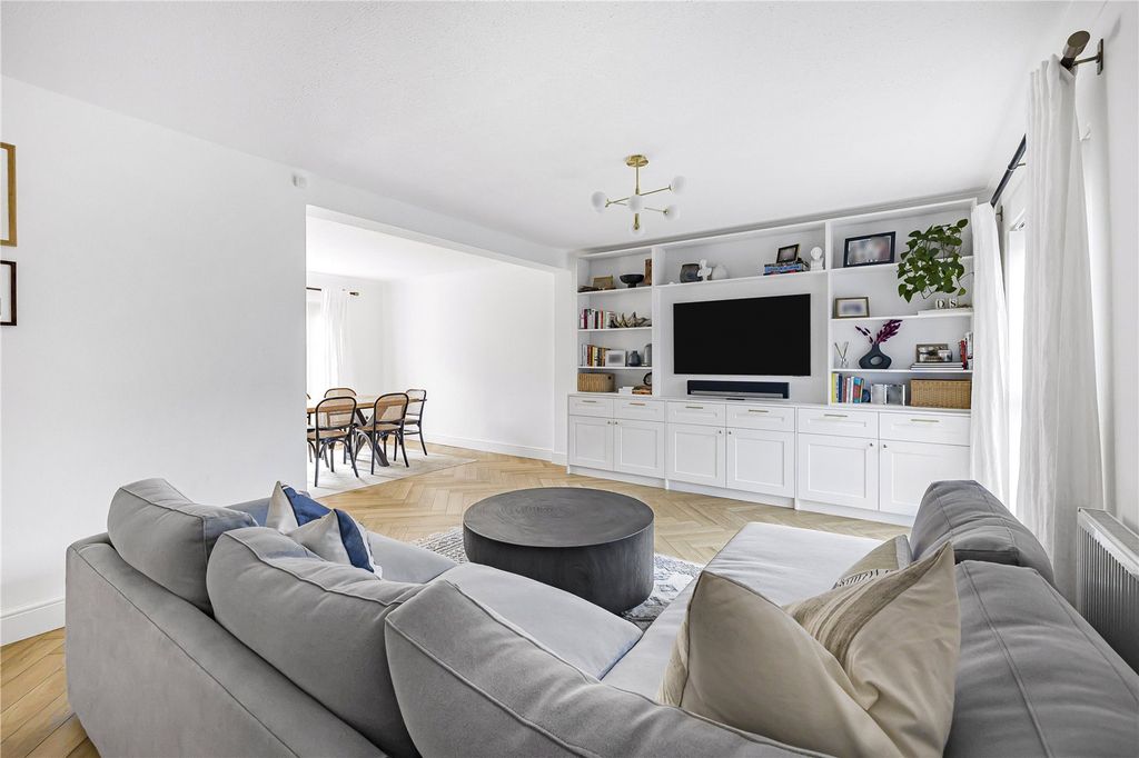 Property photo 3 of 18 Picture No. 16