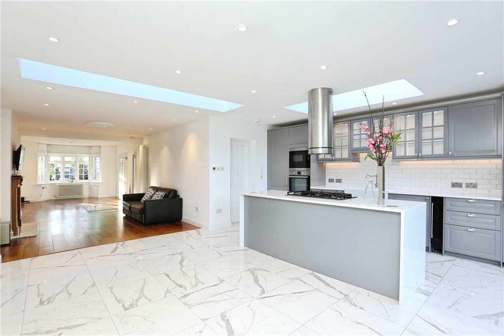 Property photo 3 of 20 Picture No. 13