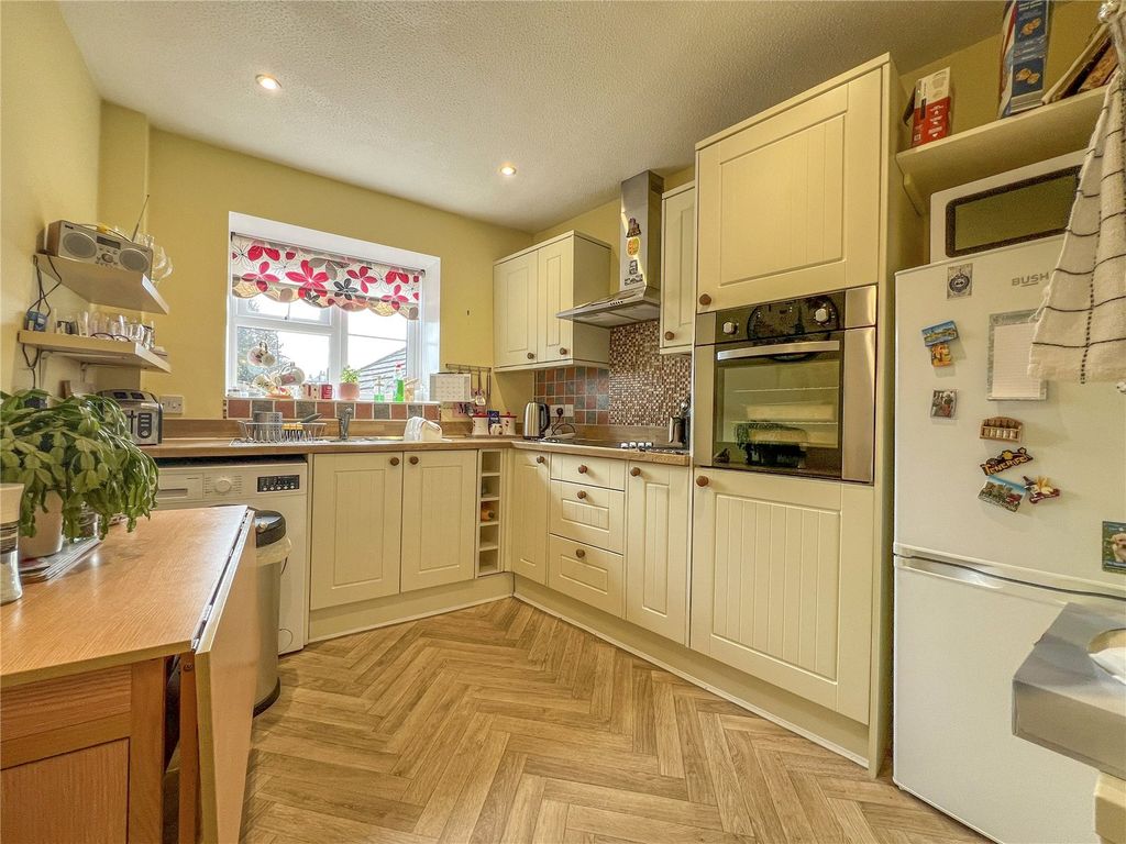 Property photo 2 of 11 Picture No. 08