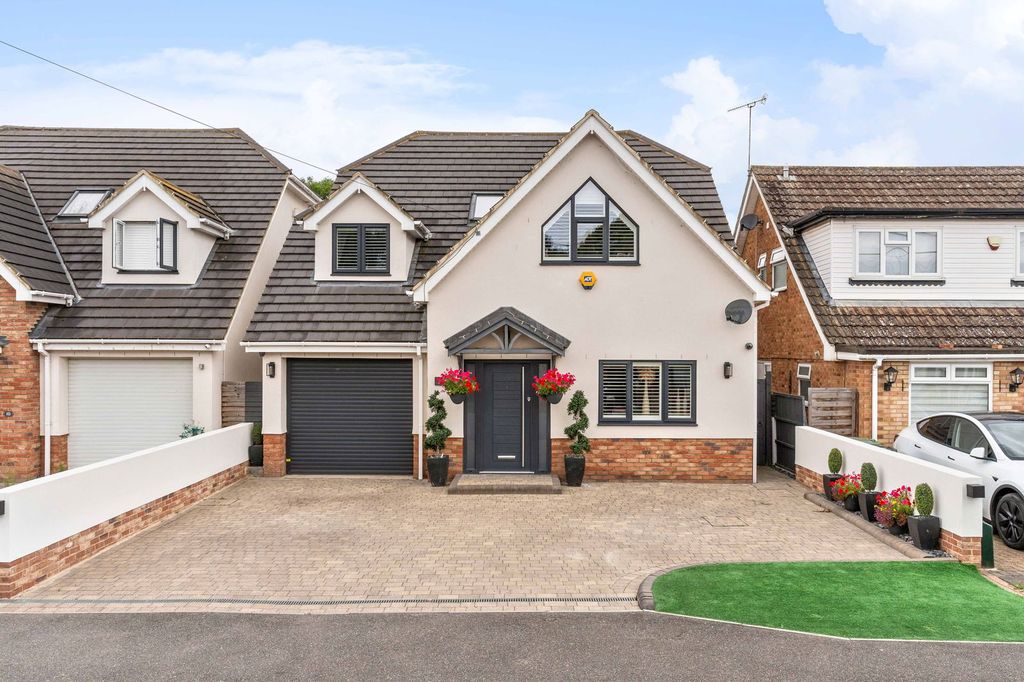 Property photo 1 of 51