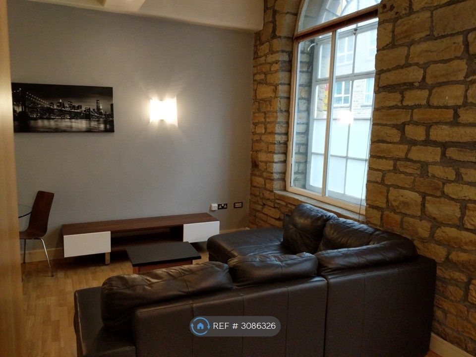 Property photo 2 of 18 Living Area