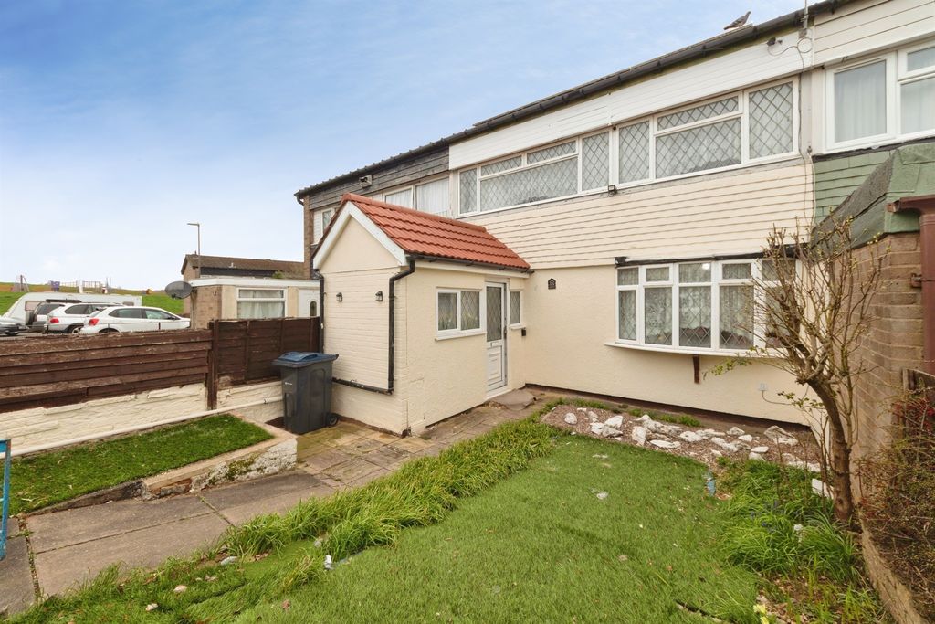 Property photo 2 of 22