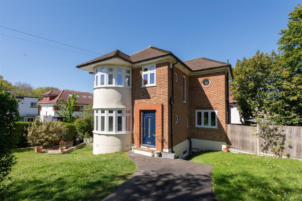 Property photo 2 of 29 Hampden 27.Jpg