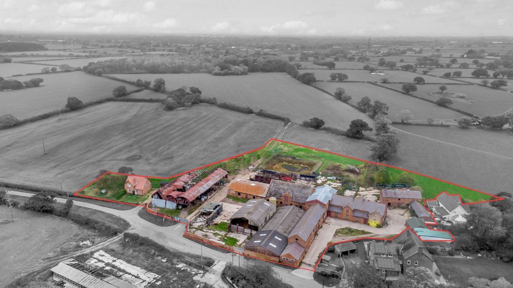 Property photo 1 of 27 Picture No. 35