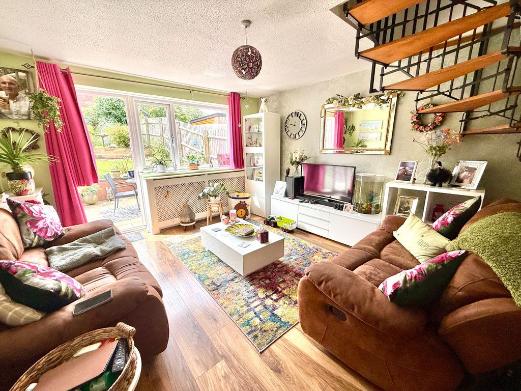 Property photo 2 of 25 4411545