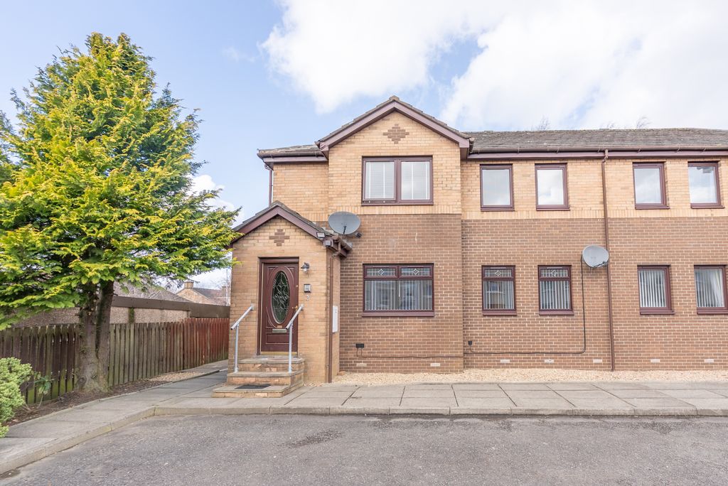 Property photo 1 of 30 2 Bedroom Flat For Sale