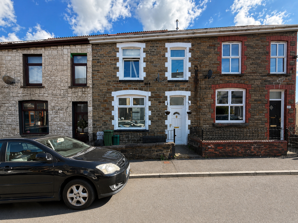 Property photo 1 of 20 A706C0Bf-549C-494F-9D18-Be18B87Df22B
